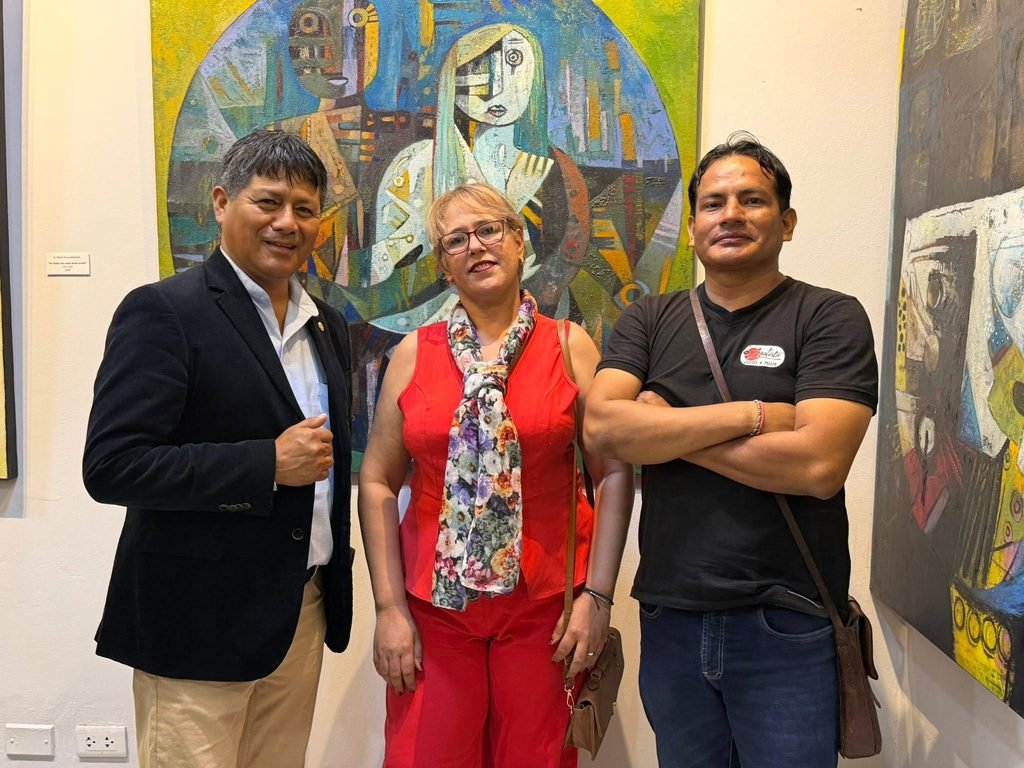 Sullana inaugura exposición pictórica “El Rojo Encanto de la Justicia”